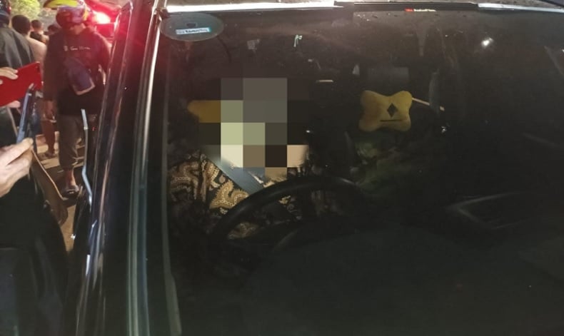 Pria Ditemukan Tewas dalam Mobil di Jatinegara, Mesin Masih Menyala