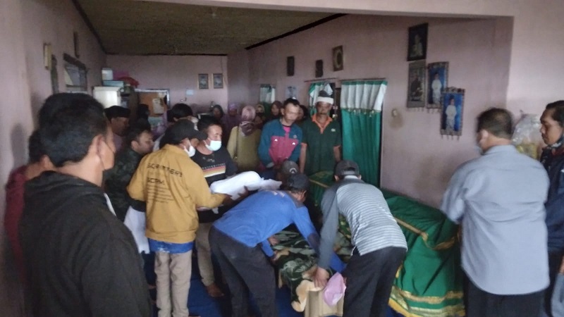 Bapak dan Anak Korban Banjir Bandang Batu Ditemukan Terpisah 200 Meter 