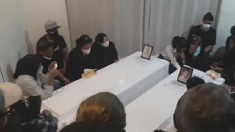 Jenazah Vanessa Angel dan Suami Tiba di Rumah Duka, Tangis Keluarga Pecah