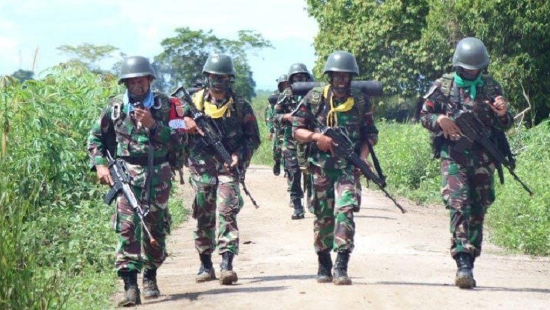 Prajurit Kostrad Serbu Musuh di Baturaja, Sempat Kontak Tembak Selama 45 menit