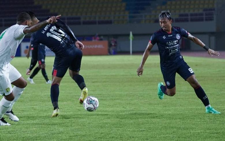 Hasil Liga 1: Unggul 2 Gol Lebih Dulu, Arema FC Ditahan Persebaya