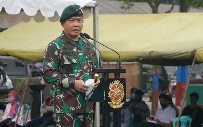 Mengenal Letjen Dudung Abdurachman, Mantan Dandim Palembang yang Disebut Calon Kuat KSAD
