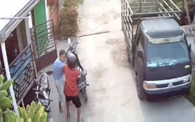 Bacok Tetangga karena Masalah WiFi, Warga Bekasi Ini Diringkus Polisi