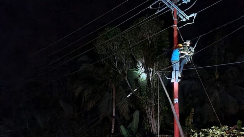 Sempat Terganggu karena Angin Kencang, Listrik di Nias kembali Normal
