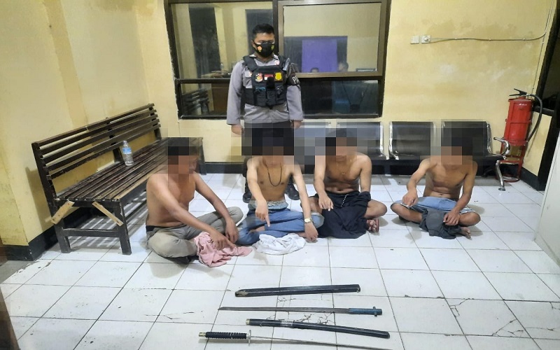 Mabuk hingga Buat Onar, 4 Remaja Sumbawa Ditangkap Polisi