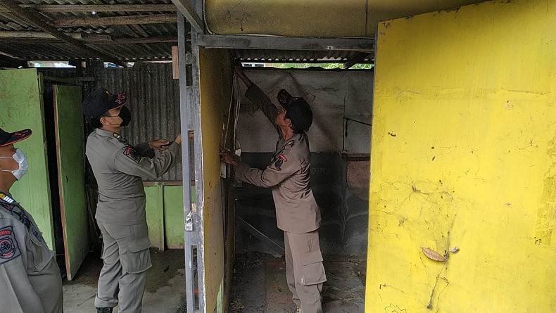 11 Bangunan Liar di Talun Cirebon Dirobohkan, Satpol PP: Ganggu Arus Lalu Lintas