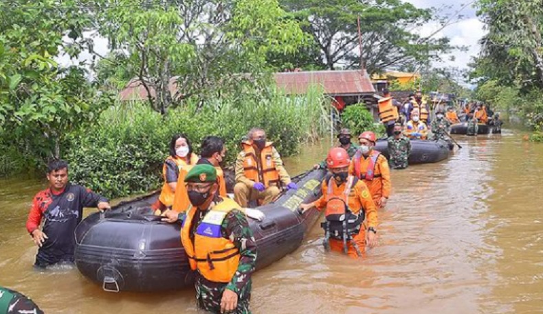 Korban Banjir Sintang Mulai Terserang Gatal-Gatal