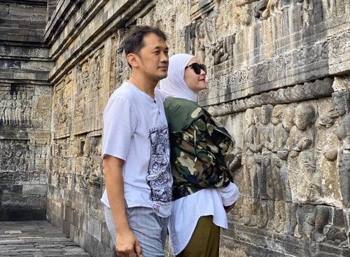 5 Artis Cantik Menikah dengan Sutradara, Nomor 4 Sempat Tak Direstui Orang Tua