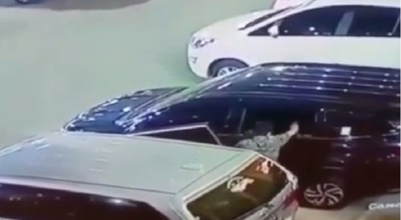 Olah TKP Maling Modus Pecah Kaca di PIK, Polisi Temukan Paku 