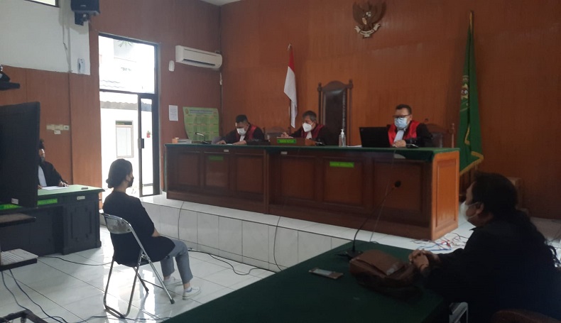 Gegara Omelin Suami Mabuk, Perempuan di Karawang Dituntut 1 Tahun Penjara