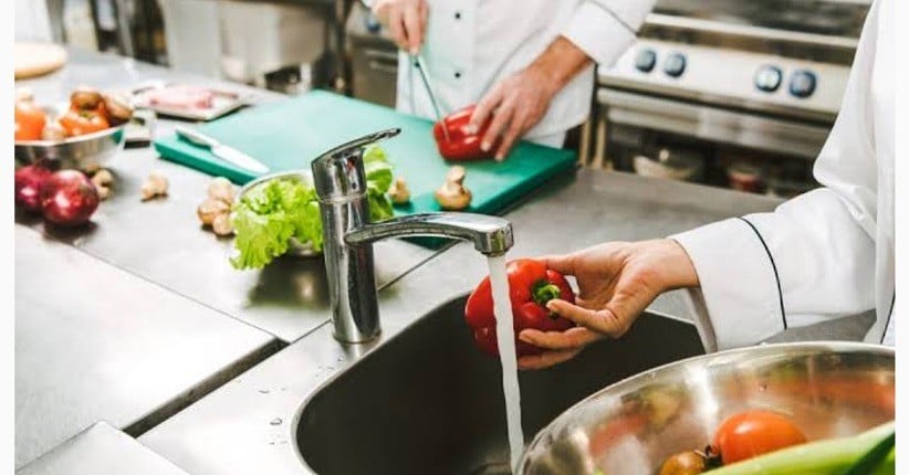 Jaga Higienitas Makanan Bantu Terhindar dari Demam Tifoid