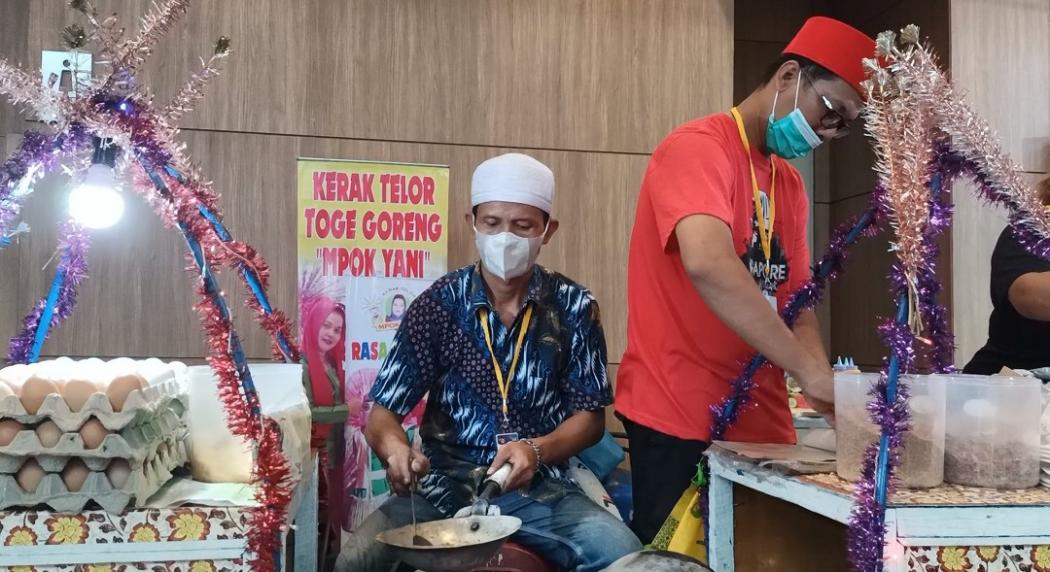 Kerak Telor Jadi Primadona di GIIAS 2021, Sehari Laku Lebih dari 100 Porsi 