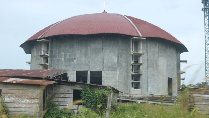 Mantan Kepala Bappeda Mimika Diperiksa sebagai Saksi Dugaan Korupsi Pembangunan Gereja Kingmi