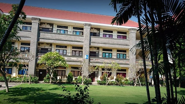 Top 8 SMA di Denpasar Berdasarkan Nilai UTBK 2020-2021