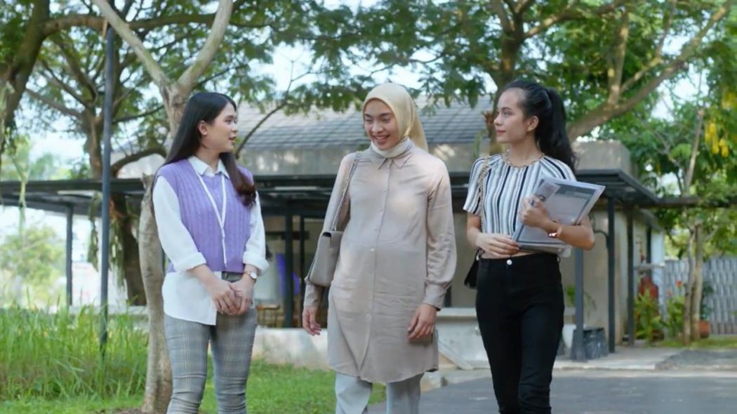 Episode 2 Vision+ Original Cantik Ya Kamu, Ini Kisah Awal Mula 3 Tokoh Utama Bertemu