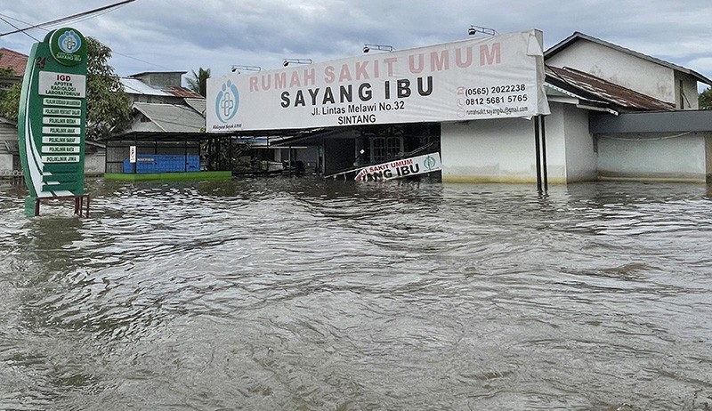 Banjir di Sintang Belum Surut, 25.884 Orang Mengungsi di 32 Pos Pengungsian