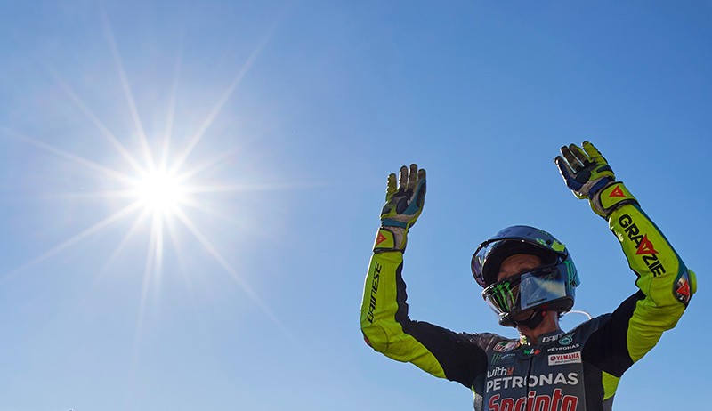 Dapat Banyak Kejutan, Valentino Rossi Dibuat Tersentuh oleh Murid-muridnya