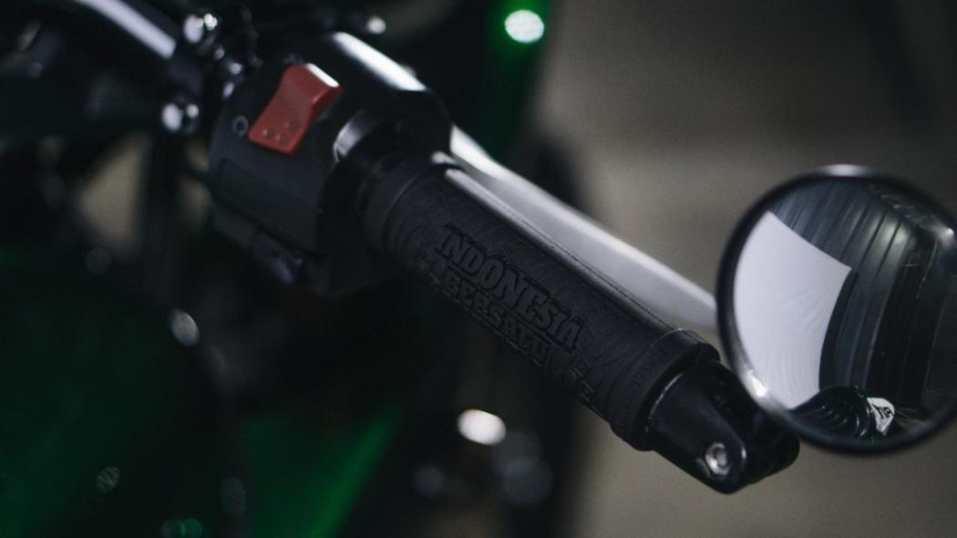 Bikin Merinding, Handgrip Motor Presiden Jokowi Bertuliskan Indonesia Bersatu