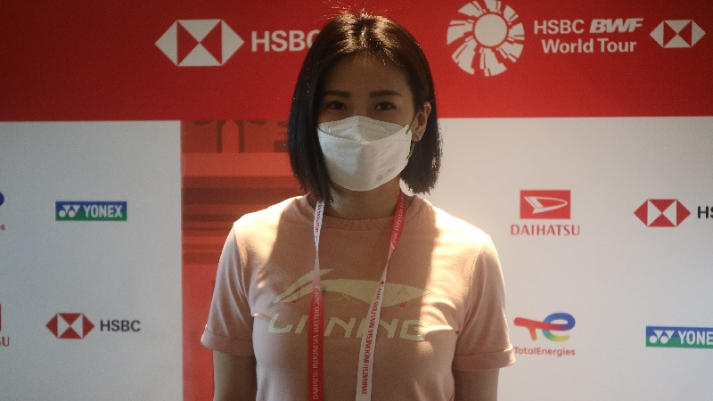 Si Cantik Goh Liu Ying Senang Banget dapat Hadiah dari Fans di Indonesia