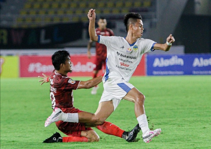 Hasil Liga 2: Gol Berbau Keberuntungan PSIM Beri Persis Solo Kekalahan Perdana