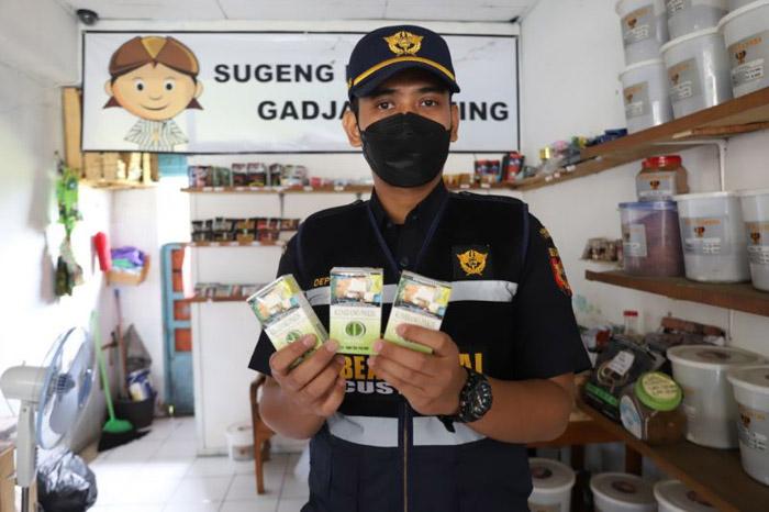 Marak Peredaran Rokok Ilegal, Bea Cukai DIY Intesifkan Operasi Cukai Tembakau di Toko Ritel