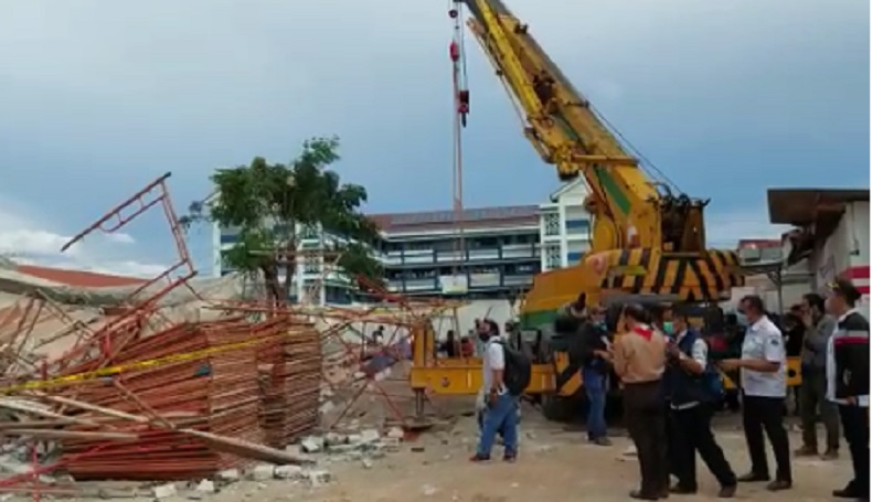 Bangunan SMAN 96 Roboh, DisdiK DKI Janji Beri Sanksi Tegas