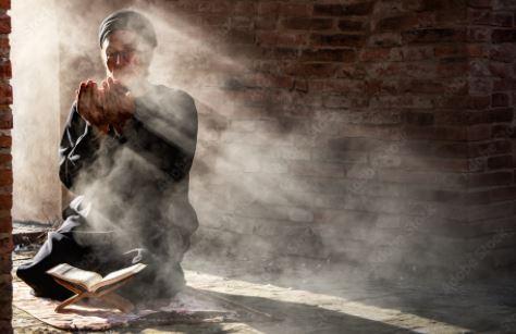 Tawasul, Arti, Jenis-Jenis Tawasul dan Keutamaannya