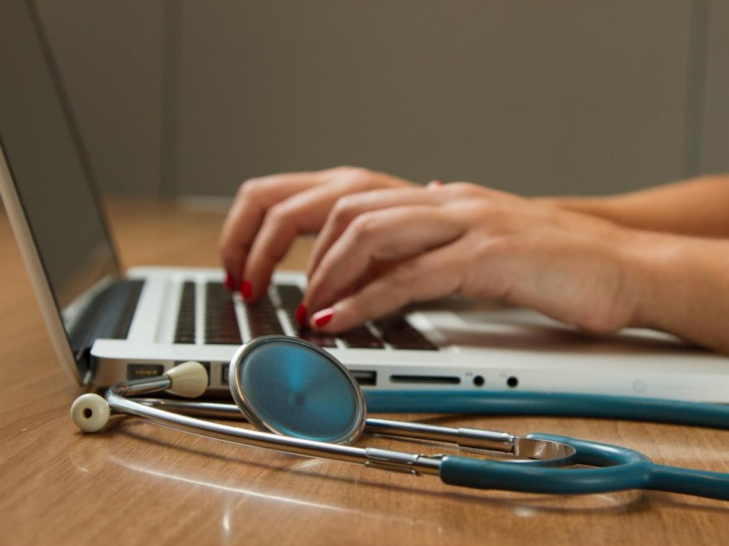 Lakukan Tips Ini Sebelum Telekonsultasi Online Dokter, Nomor 6 Untungkan Pasien