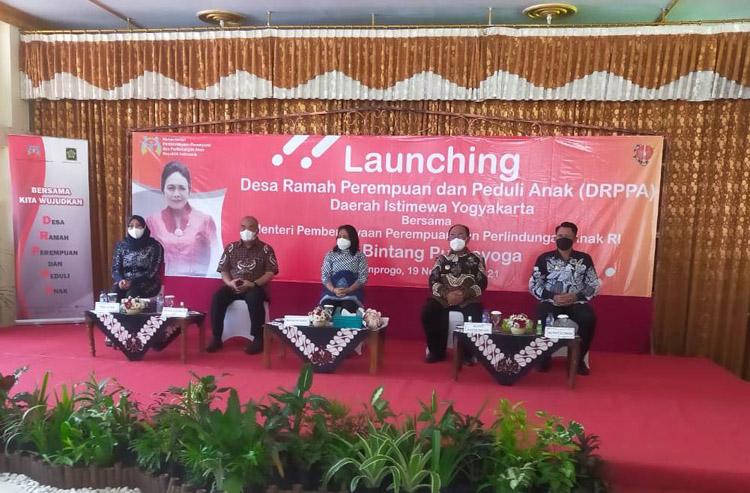 Menteri PPA Bintang Puspayoga Resmikan 2 Kalurahan di Kulonprogo Ramah Perempuan dan Anak 