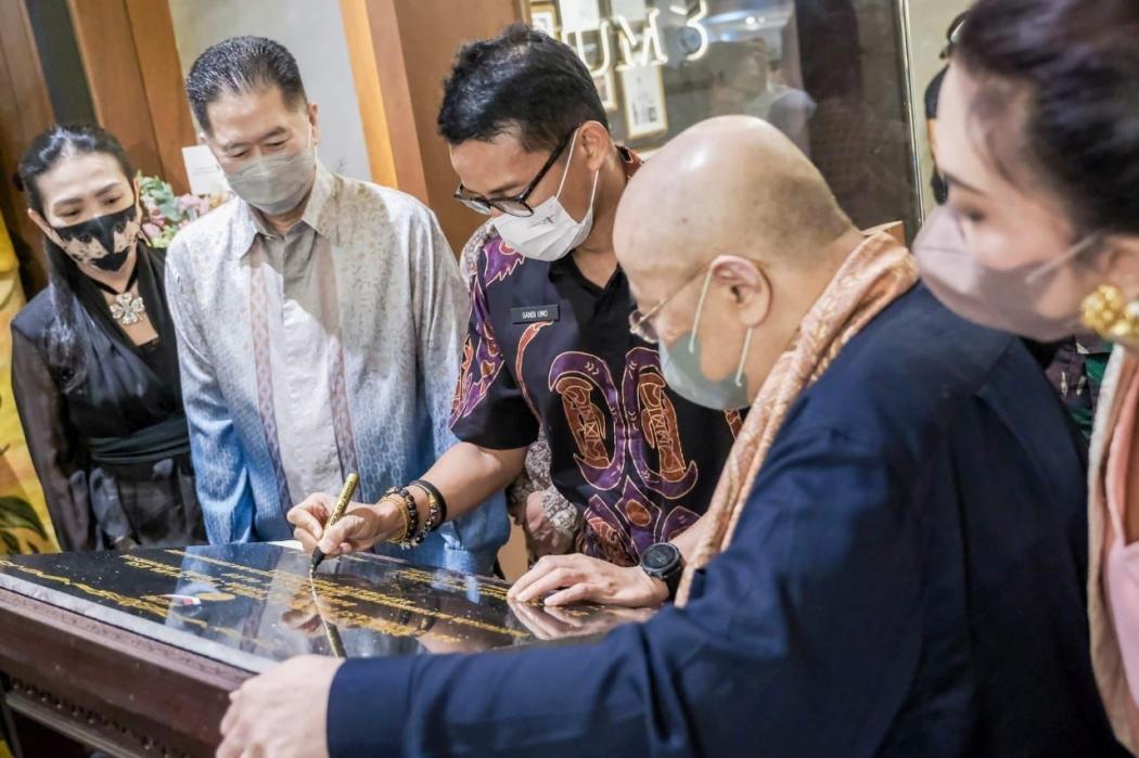 Dorong Jadi Destinasi Wisata, Menparekraf Sandiaga Uno Resmikan Proyek Revitalisasi Galeri MURI 