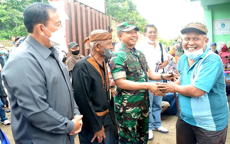 Pulang ke Kampung Halaman di Baros Cimahi, Pangdam Siliwangi Dapat Doa Ini dari Warga