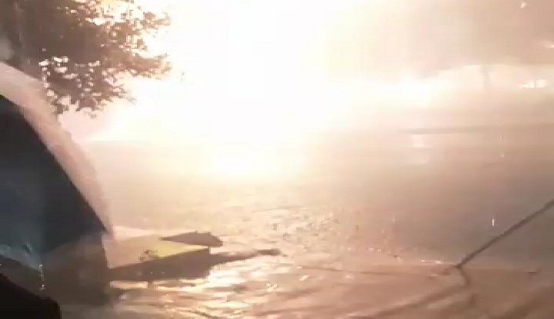 Trafo Listrik Dekat Kantor Bupati Purwakarta Meledak, Pedagang Panik Selamatkan Diri