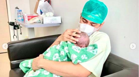 Nagita Slavina Lahirkan Bayi Laki-laki, Raffi Ahmad: Alhamdulillah Tambah Jagoan Papa di Andara