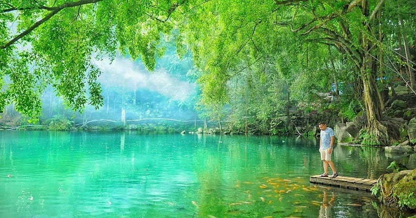 Ide Liburan Akhir Pekan ke Kuningan, Asyik Singgah ke Air Terjun hingga Telaga Biru