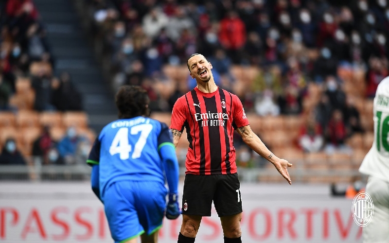 Hasil Lengkap Liga Italia Semalam: AC Milan Keok di San Siro, Roma Menang Tipis