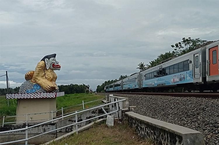 Festival Pacak Sepuran, Hias Lingkungan Jalur Kereta Jadi Destinasi Wisata