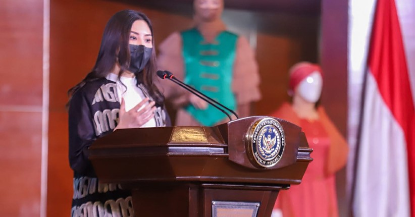 Wamenparekraf Angela Tanoesoedibjo Tutup Indonesia Modest Fashion Week World Conference 2021