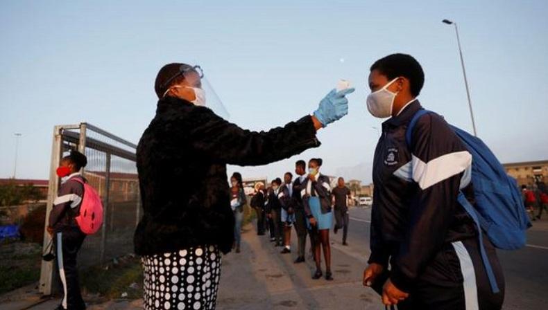 Covid-19 Varian Omicron Merebak, 2 Menteri Afsel Positif Corona