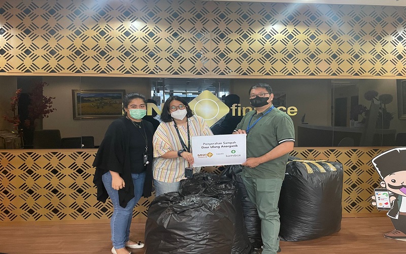 MNC Finance x Kamibox Kolaborasi Gerakan Daur Ulang Sampah Anorganik Perkantoran