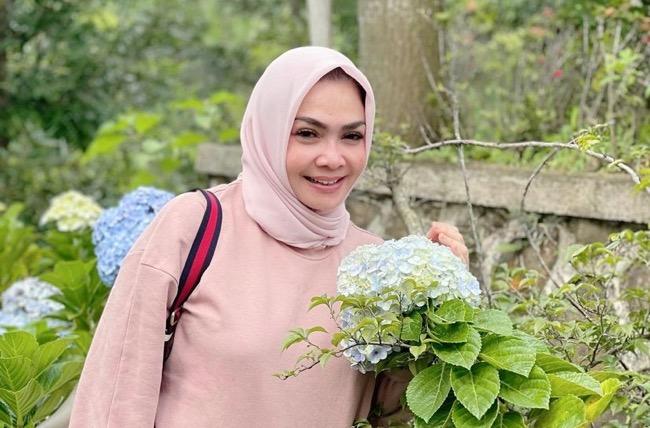 Pihak Pengadilan Benarkan Ibunda Nagita Slavina Gugat Cerai Suami