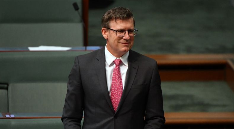 Menteri Pendidikan Australia Diberhentikan atas Tuduhan Menganiaya Kekasih