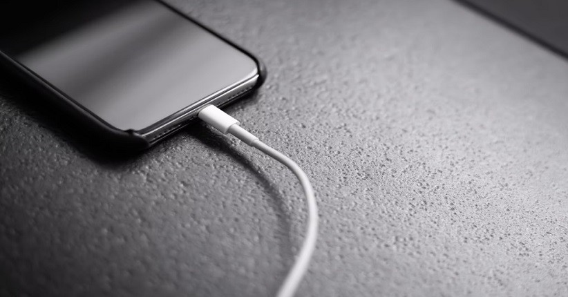 Solusi Ponsel Android Tak Bisa Isi Daya, Coba Reboot Perangkat!