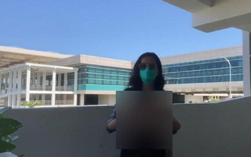  Perempuan Cantik Pamer Payudara di Bandara Tertangkap di Bandung