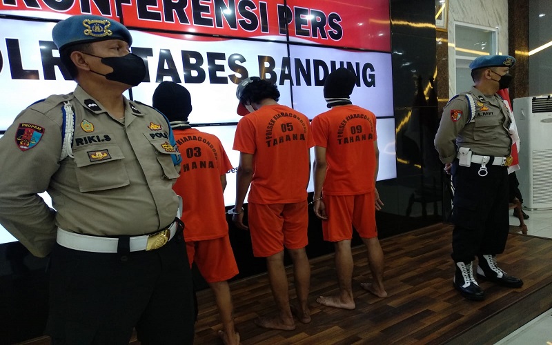 3 Pelaku Pengeroyokan di Perlintasan KA Kiaracondong Bandung Ditangkap Polisi
