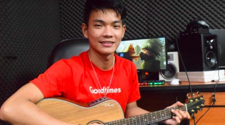 Chord Gitar Dan Lirik Lagu Menua Bersamamu oleh Tri Suaka, Ditonton 13 Juta Kali di YouTube