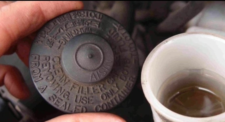 Kenali 4 Ciri-Ciri Minyak Rem Harus Diganti, Jangan Anggap Enteng Mobil Bisa Blong