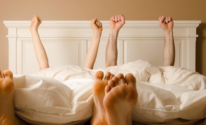 Posisi Bercinta Wajib Dicoba Agar Cepat Hamil ala Dokter Boyke