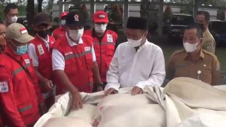 PMI Kota Magelang Kirim Bantuan 1 Ton Beras untuk Korban Bencana Gunung Semeru 