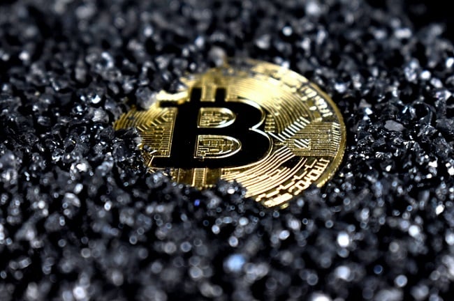 Pasar Kripto Diterjang Aksi Jual, Harga Bitcoin Jatuh di Bawah Rp327,25 Juta