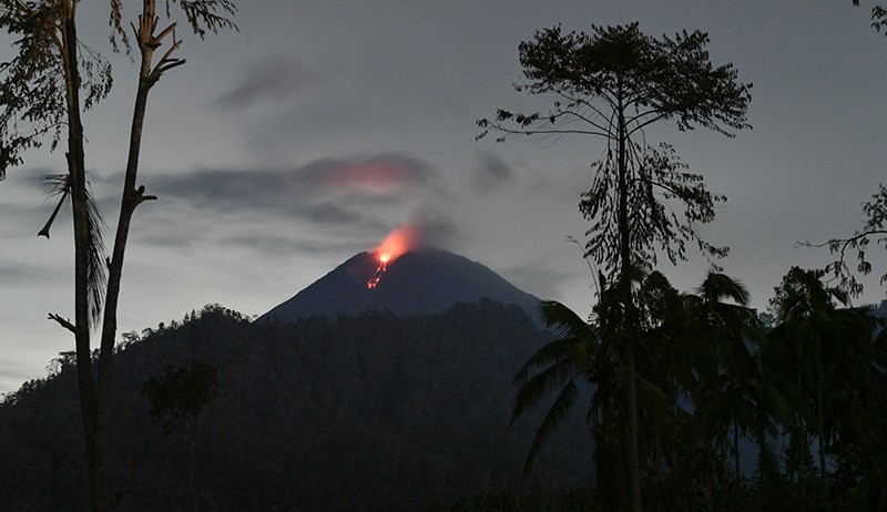 Banyak Pihak Sebut Semeru Meletus Tiba-tiba, Ini Penjelasan Pakar Geologi Unpad 
